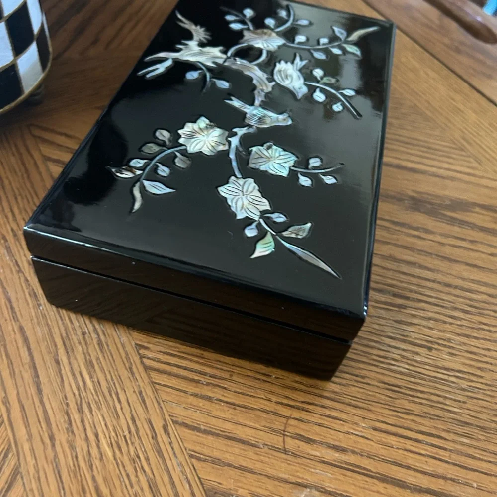 Vintage Asian Black Lacquer Inlay Mother of Pearl Bird Scene Jewelry Box